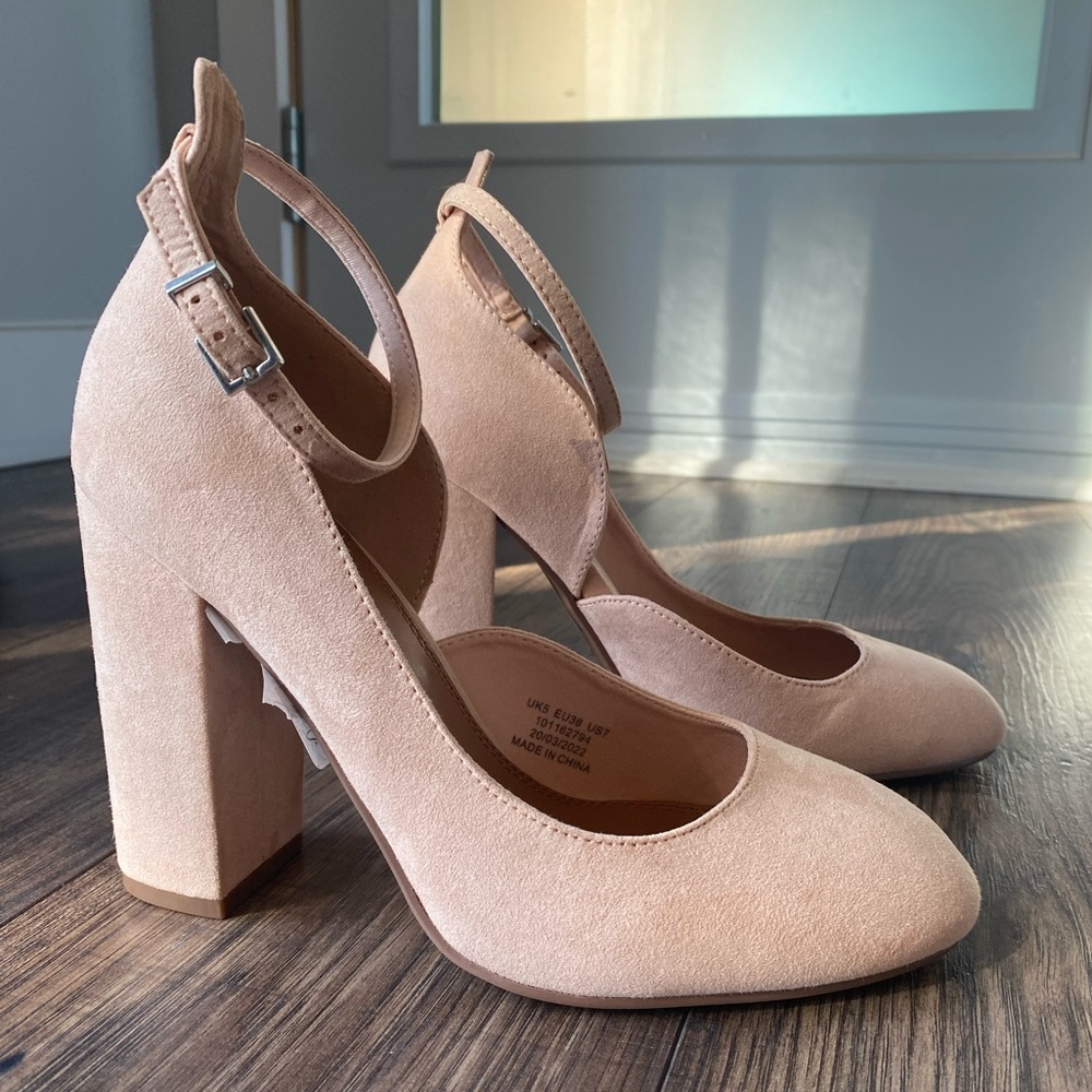 ASOS block heel shoes - Size 7 wide - fit large